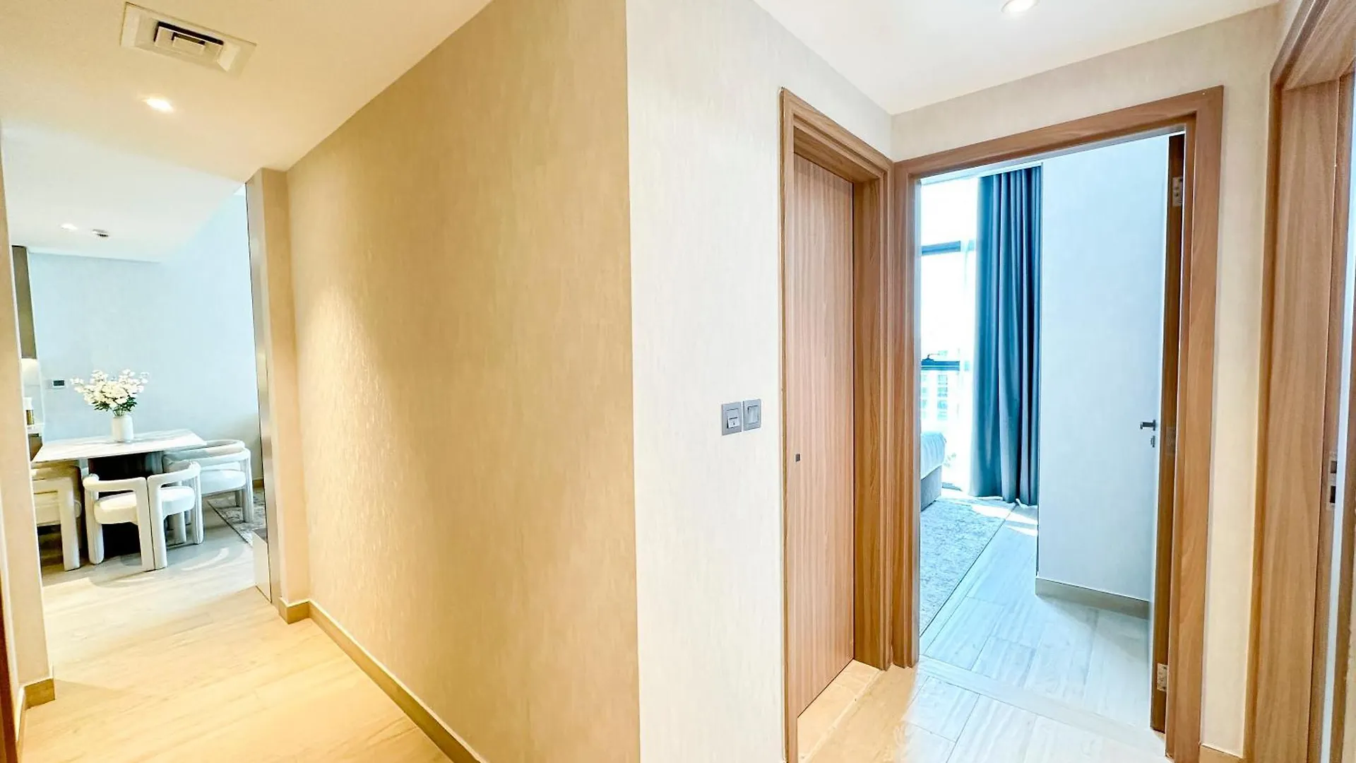 Stylish 3Br Apartment With Burj Khalifa & Pool Views Dubai Emirati Arabi Uniti